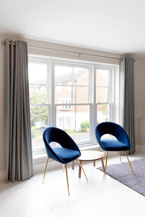 Immaculate Central Windsor Town House With Parking Luaran gambar