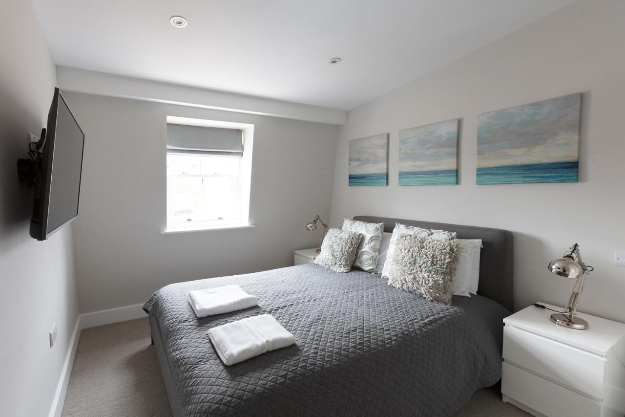 Immaculate Central Windsor Town House With Parking Luaran gambar